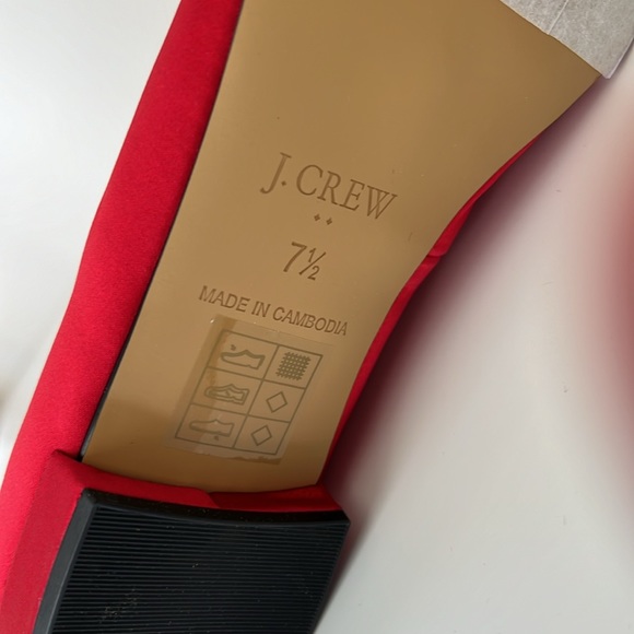 J Crew Pointy Toe Crystal Buckle Holiday Deep Ruby Red Flat Shoe Size 7 1/2 - Picture 3 of 5